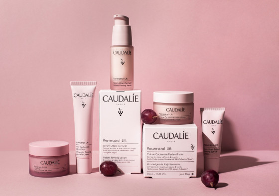 Caudalie Resveratrol Lift Lightweight Firming Cashmere Cream - Зміцнюючий денний флюїд із кашеміровою текстурою - 5