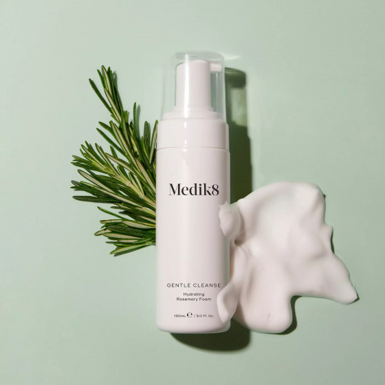 Medik8 Gentle Cleanse Hydrating Rosemary Foam - Зволожуюча очищуюча пінка для всіх типів шкіри - 3