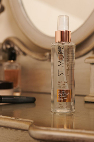 St. Moriz Advanced Pro Formula Radiant Glow Face Mist - Автобронзант-спрей для обличчя - 1