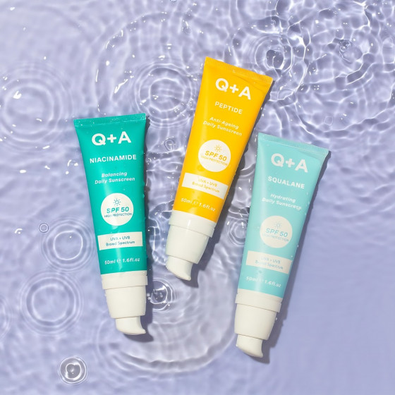 Q+A Squalane Hydrating Daily Sunscreen SPF50 - Зволожуючий сонцезахисний крем для обличчя - 3