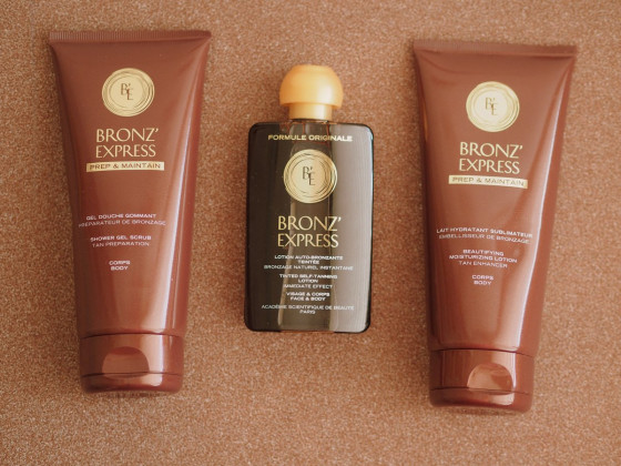 Academie Bronze Express Beautifying Moisturizing Lotion Tan Enhancer - Зволожуючий лосьйон для тіла - 1