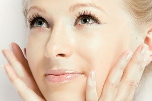 Креми для обличчя: основні види та типи