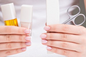 Як правильно стерилізувати і дезінфеціровать інструменти для манікюру