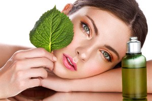 Як підібрати косметику для чутливої ​​шкіри?