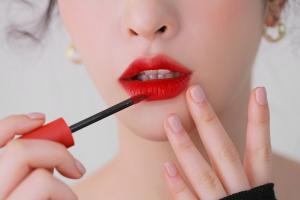 Тінт - феноменальна новинка декоративної косметики