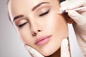 Мезотерапія - чудодійна методика ін'єкційного омолодження шкіри обличчя