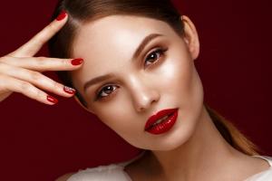 Тентурінг - новий тренд в створенні макіяжу з тривалим ефектом