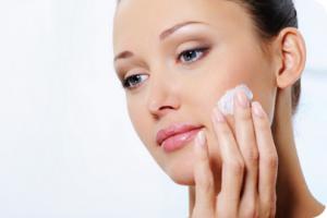 Як підібрати крем для обличчя: 9 основних правил