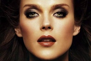 Правила макіяжу опуклих очей