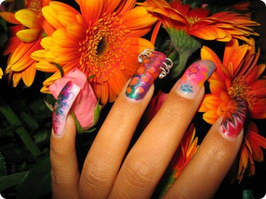 Пірсинг нігтів