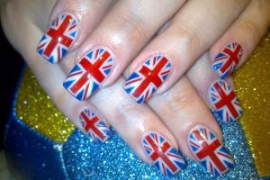 Модний дизайн нігтів: британський прапор